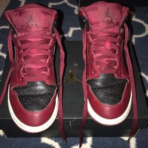 Air Jordan 1 mid